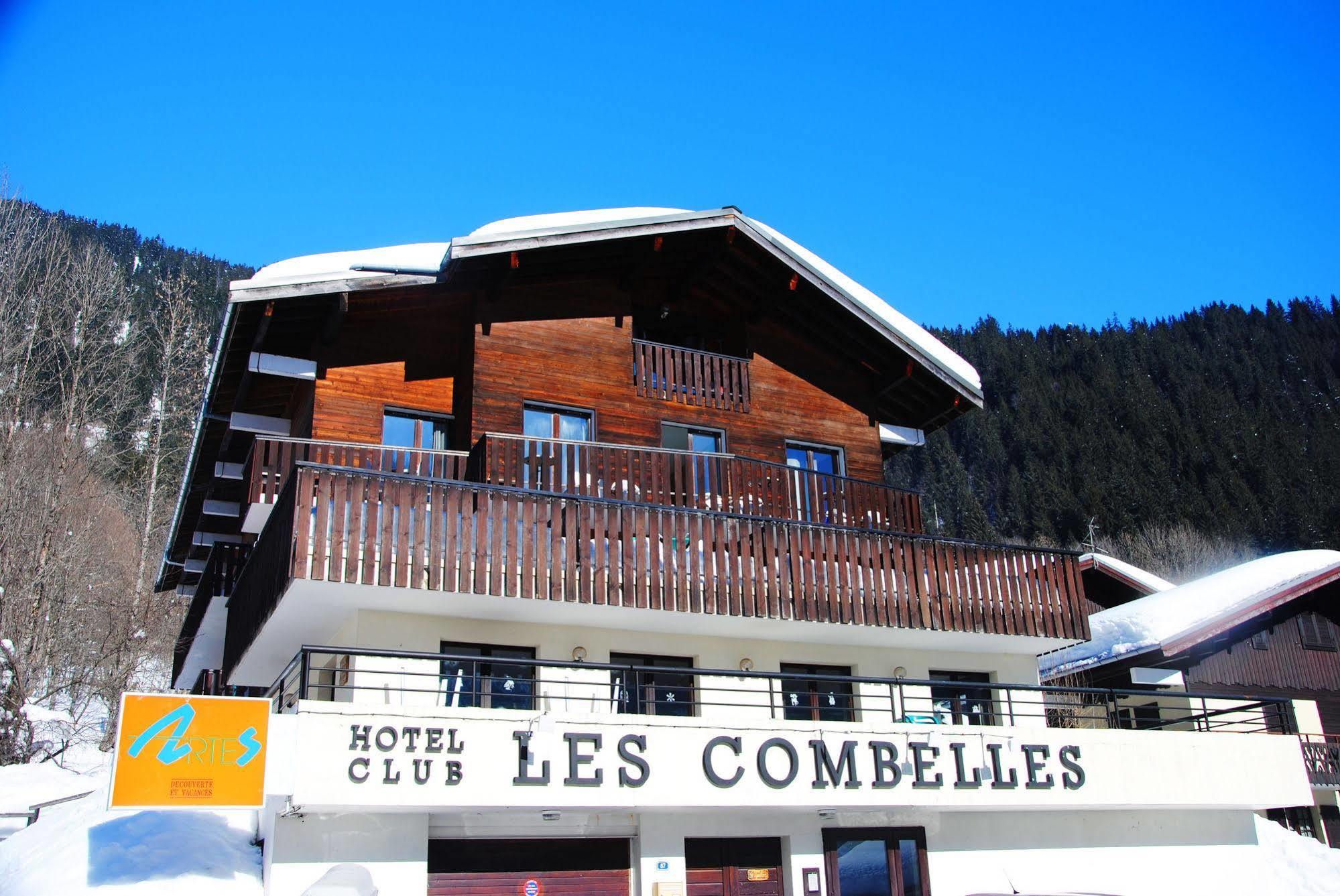 Hotel Les Combelles Châtel Екстериор снимка